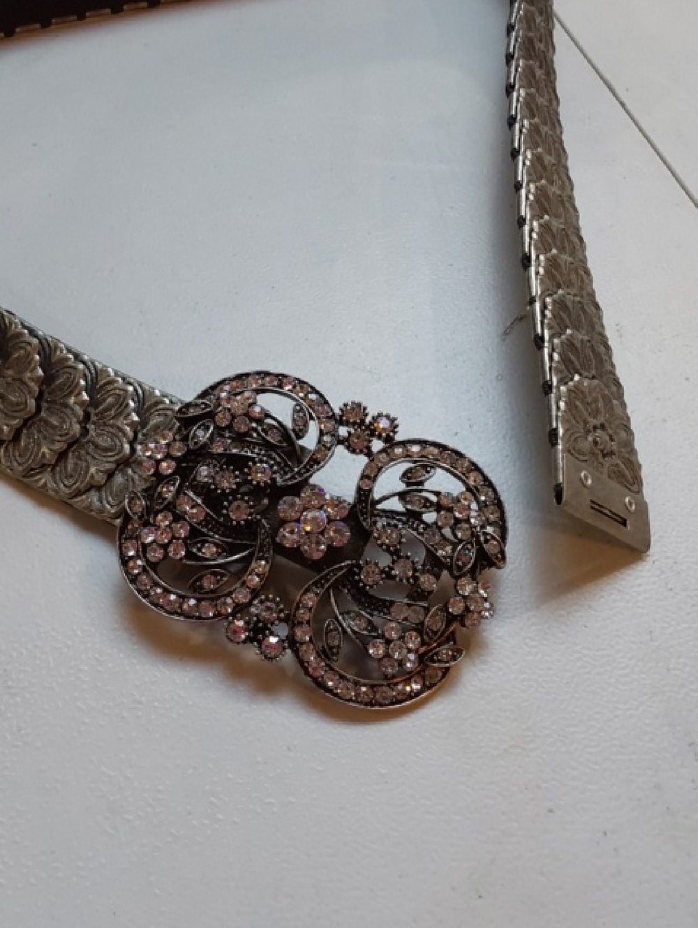 Vintage| Embellished Silver Floral Statement Belt Rhinestone Bling Buckle Gorg! - Picture 4 of 9